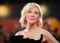 Η άσεμνη χειρονομία που έκανε η Κέιτ Μπλάνσετ στα βραβεία Olivier