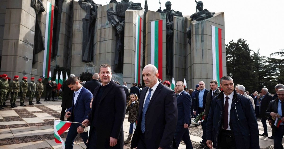 Bulgaria in Political Turmoil: High-Stakes Election Pits EU Alignment Against Pro-Russian Shift