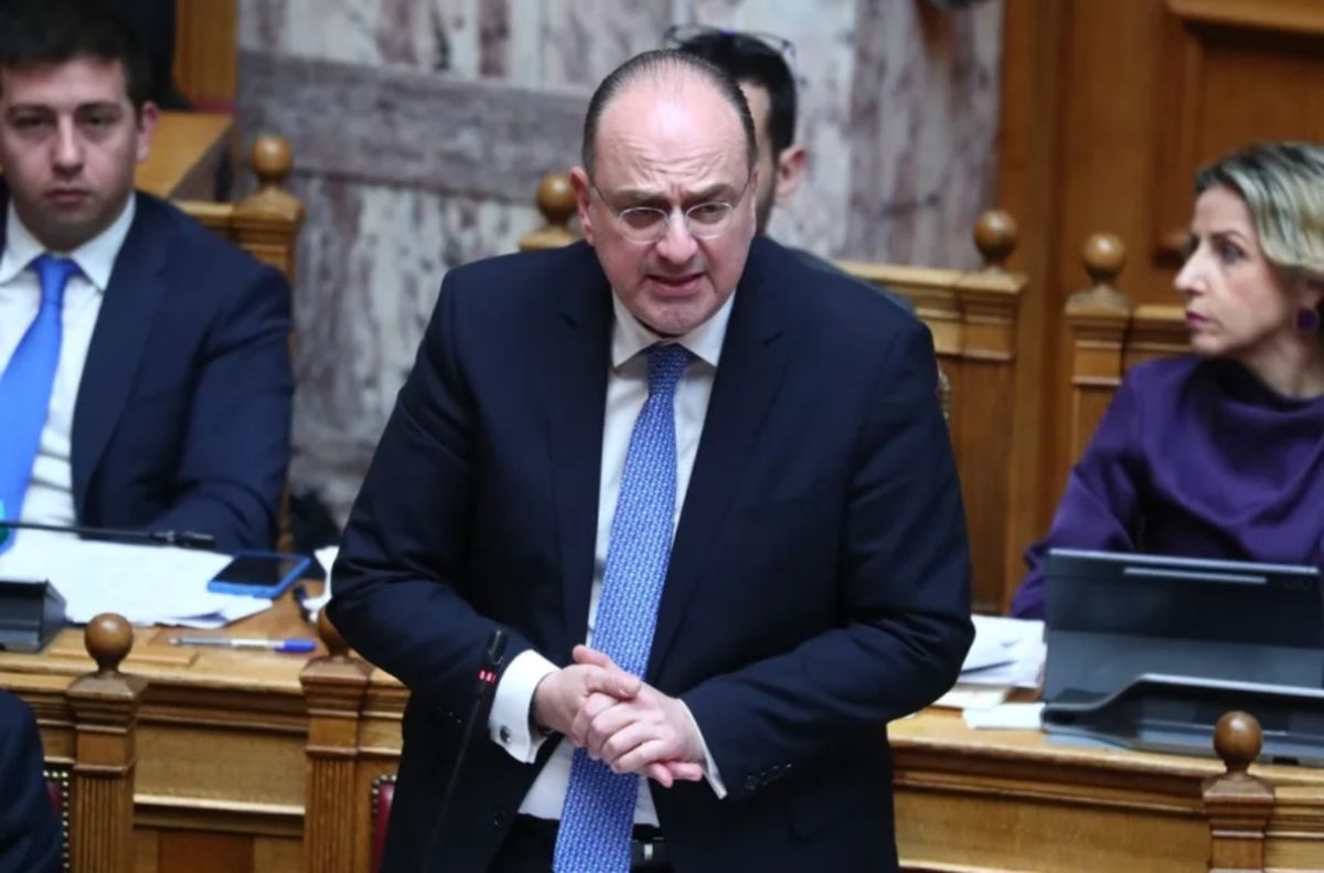 Βόμβα παραίτησης Λαζαρίδη: “Θυσία” για την κυβέρνηση ή πολιτική εκκαθάριση στο παρασκήνιο;