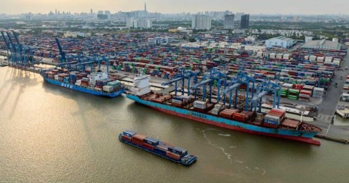 Global Shipping in Turmoil: Hormuz, Red Sea & Asia in a Rising Geopolitical Storm