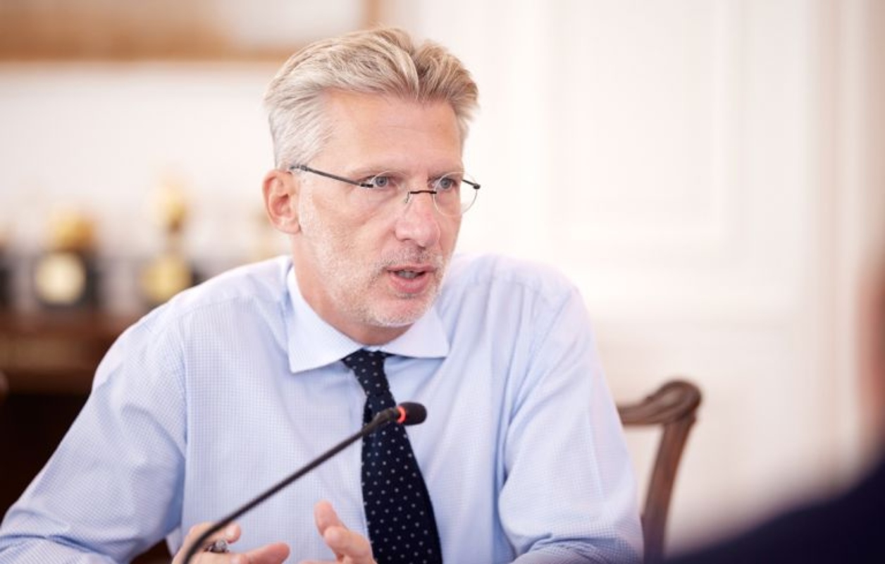 Ρήγμα στο Μαξίμου: Η «ανταρσία των 5» και το damage control Μητσοτάκη