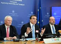 Τέσσερις άξονες στήριξης προς τους πληγέντες από τον αφθώδη πυρετό στη Λέσβο ανακοίνωσε ο Σχοινάς