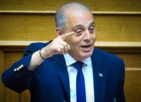 Βελόπουλος «πυρά» κατά Τσίπρα: «Πρόδωσε τη Μακεδονία – Θα συγκυβερνήσει με Μητσοτάκη»