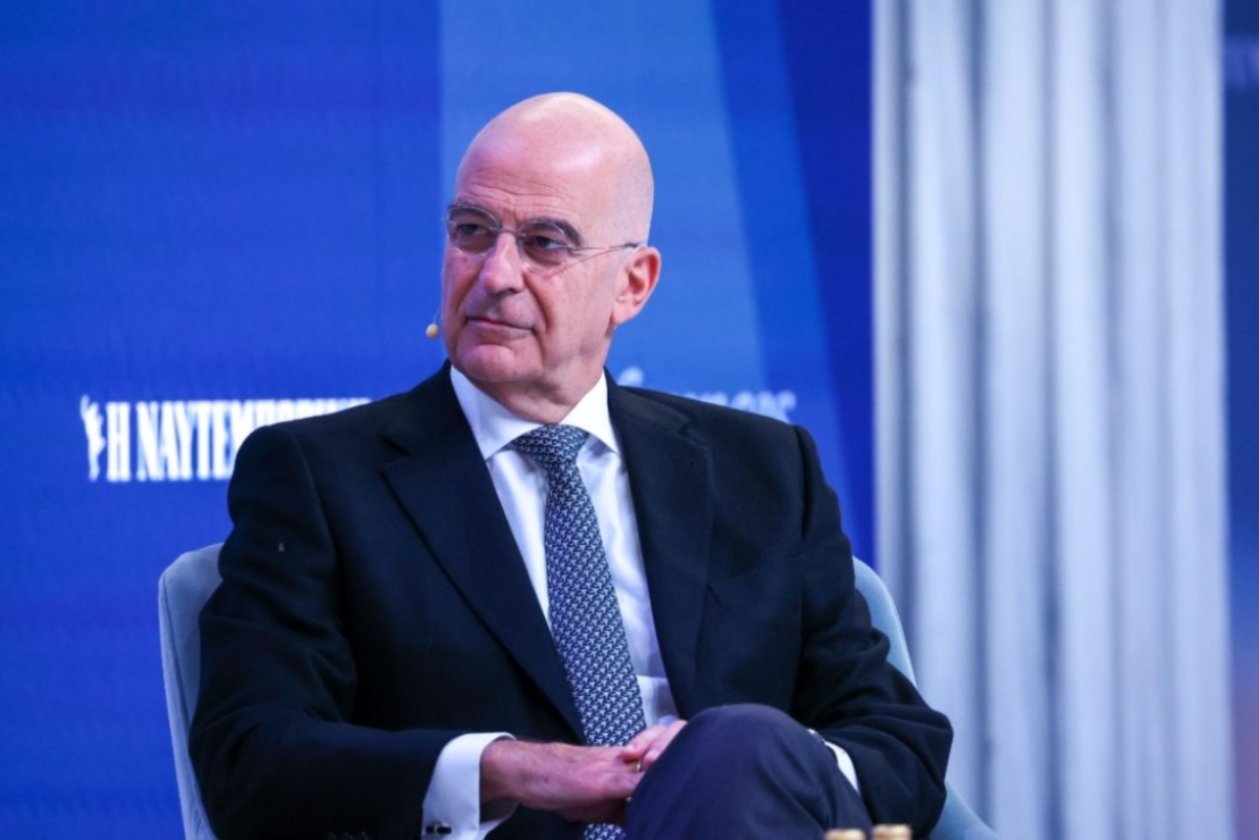 Συνέδριο ΝΔ: Δελφίνοι, παρασκήνιο και η “μετά Μητσοτάκη” συζήτηση που δεν λέει να σβήσει