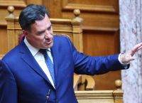 Γεωργιάδης στη Βουλή: «Το ΕΣΥ προχωρά κι εσείς πουλάτε καταστροφή» [vid]