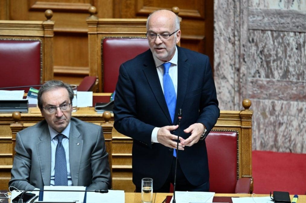 Fast track Δικαιοσύνη… μόνο για βουλευτές: Νέα προκλητική “ασπίδα” εξπρές από την κυβέρνηση