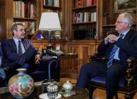 Μητσοτάκης σε Τασούλα: «Οι εκλογές θα γίνουν σε έναν χρόνο – Δεν μας απασχολούν τα πολιτικά σενάρια»