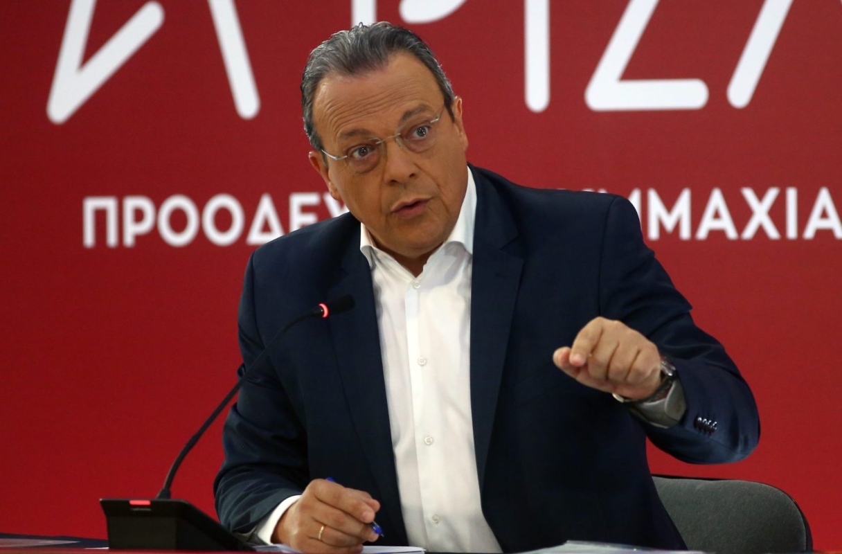Ο Φάμελλος “καθάρισε” τον Πολάκη και τώρα μετράει… νούμερα στον διαλυμένο ΣΥΡΙΖΑ