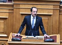 «52 χρόνια κατοχής δεν νομιμοποιούνται» — Ηχηρό μήνυμα Ελλάδας και Κύπρου από τη Βουλή