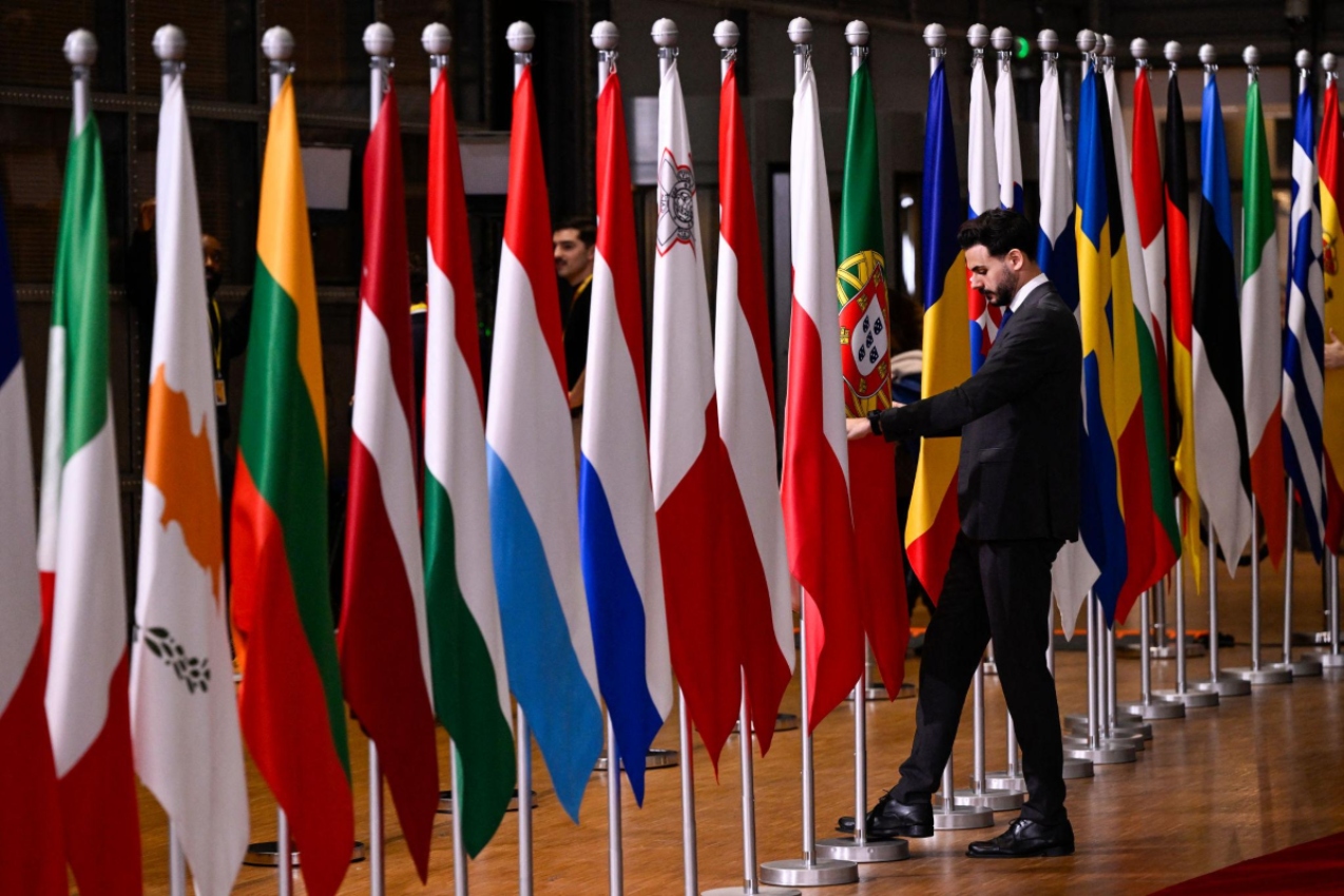 Η ΕΕ στο σταυροδρόμι της ειρήνης: Ο προϋπολογισμός που μπορεί να κόψει την πρόληψη συγκρούσεων.