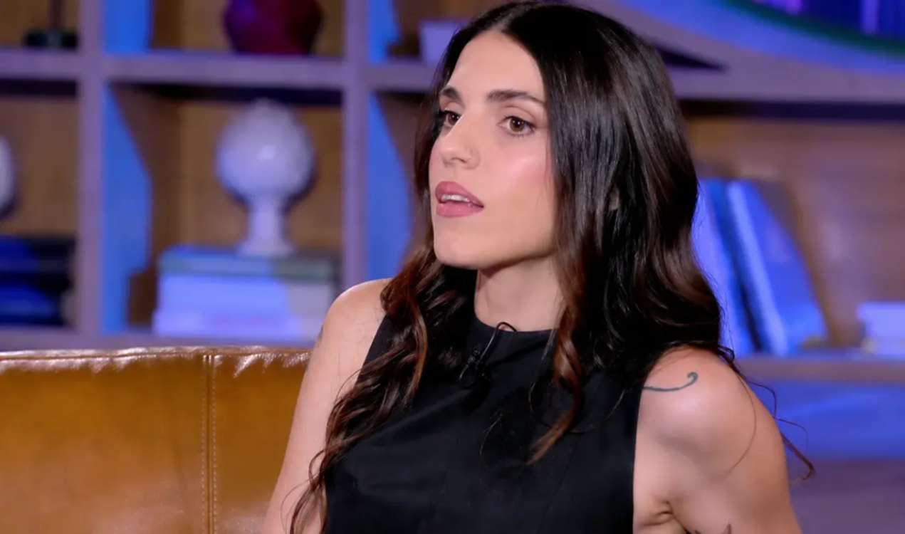 Άννα Μαρία Βέλλη: “Ρώτησα τον άντρα μου αν ήθελε να καλέσει μία πρώην του στον γάμο -Εχω πρώην, δεν φύτρωσα