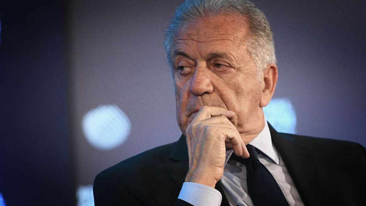 Ρήγμα με πολιτικό συμβολισμό: Το Μαξίμου κράτησε αποστάσεις από τον Αβραμόπουλο