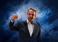 Το Μαξίμου κοιτάζει τον Μάιο: Το εκλογικό σχέδιο που περνά από τη ΔΕΘ και την τσέπη της μεσαίας τάξης