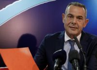 ΚΑΜΜΕΝΟΣ «ΑΝΕΒΑΖΕΙ ΤΟ ΠΟΛΙΤΙΚΟ ΘΕΡΜΟΜΕΤΡΟ»: Καρυστιανού, Τσίπρας, Σαμαράς και σενάρια εκλογών