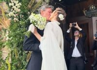 Εύα Χερτζίκοβα: Μετά από 25 χρόνια σχέσης παντρεύτηκε τον σύντροφό της σε μια διακριτική τελετή