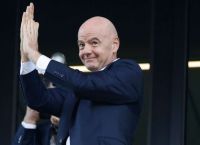 FIFA εναντίον UEFA: Ο Ινφαντίνο βάζει στο «σφυρί» το Παγκόσμιο Κύπελλο – Απειλές για μποϊκοτάζ