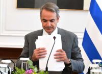 Μητσοτάκης στο Υπουργικό: «Δύσκολες ώρες με τις φωτιές – Η Ελλάδα θωρακίζεται»
