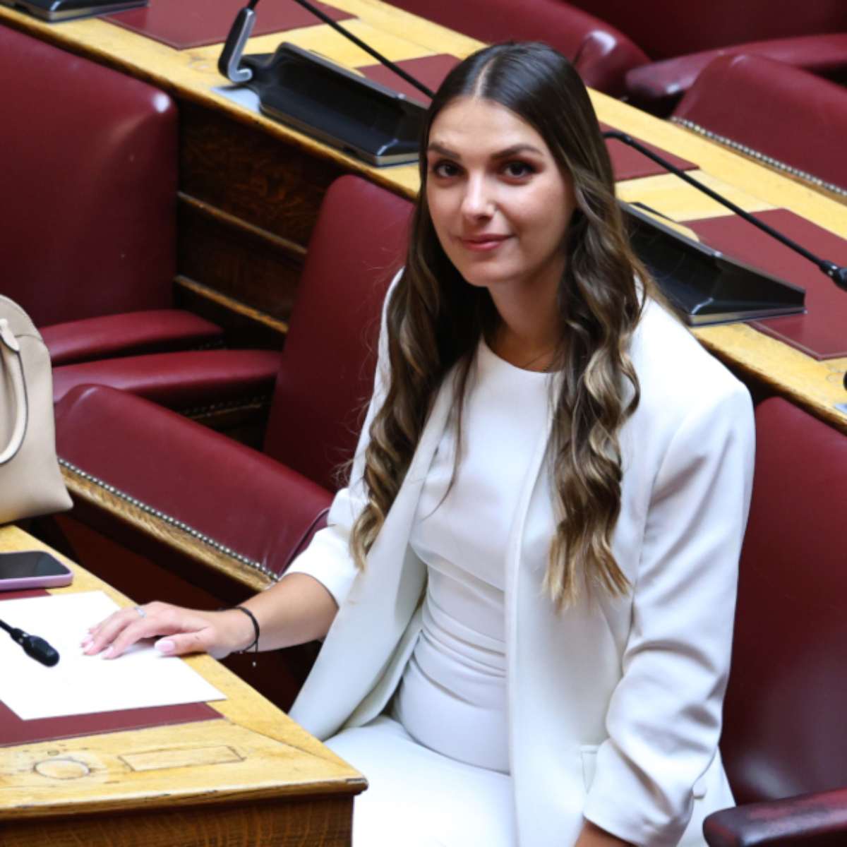 Μυρτώ Κοροβέση στο pagenews.gr: «Η κοινωνία ζητά διαφάνεια, όχι άλλα σκάνδαλα» – Τι λέει για τον ΟΠΕΚΕΠΕ