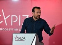 Παππάς καλεί Τσίπρα για Ακρίτα: «Πρέπει να πάρει θέση» – Στο επίκεντρο το προεδρείο της Βουλής