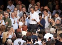 Μητσοτάκης από Κοζάνη: Στόχος νέος κατώτατος και σχέδιο ως το 2030