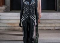 Peet Dullaert: Η Couture Fall Winter 2026 συλλογή με δραματικές σιλουέτες και έντονο tailoring