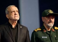 Ιράν: Ο «στρατηγός των Φρουρών» στην καρδιά της εξουσίας – Ποιος είναι ο Μοχσέν Ρεζαΐ