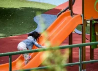 Επίδομα παιδιού Α21: Σενάριο για αύξηση 30% στη ΔΕΘ