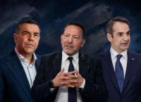 «Κάτω τα χέρια από το δημοσιονομικό “μαξιλάρι”–Το αυστηρό μήνυμα Στουρνάρα προς Μητσοτάκη και αντιπολίτευση