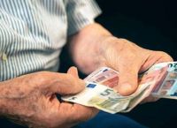 Συνταξιούχοι: Έρχονται τέσσερις ενισχύσεις – Αυξήσεις, επίδομα έως 400 ευρώ και αλλαγές στην ΕΑΣ