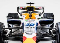 Η Πειραιώς «γράφει ιστορία» στη Monza, δίπλα στη Visa Cash App Racing Bulls