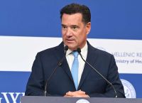 Άδωνις για Μαζωνάκη: «Θέλατε την Καρυστιανού πρωθυπουργό με “κβαντική ιατρική” – Τώρα πέσατε από τα σύννεφα;»