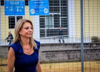Καρυστιανού: Ποιος της έκλεισε τον δρόμο για το στεφάνι; Η καταγγελία και η απάντηση για την εξέδρα